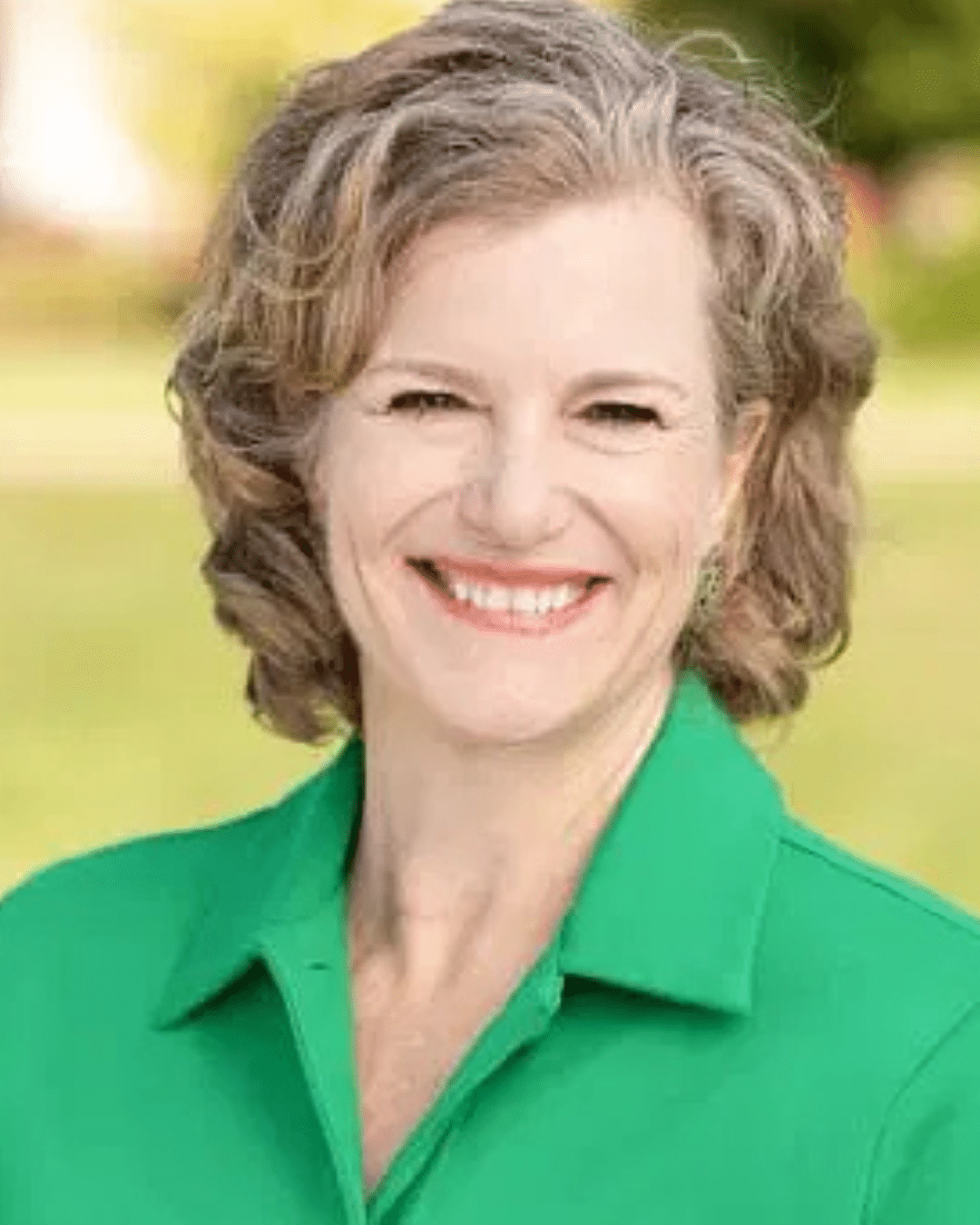 Dr Carrie Besnette Hauser